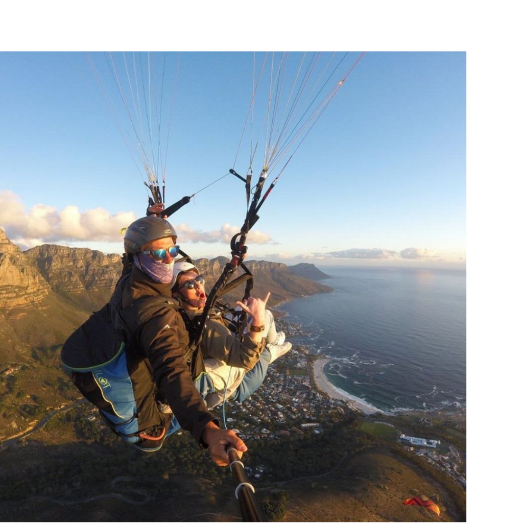 Take your Cape Town experience to the skies with tandem paragliding from Signal Hill to the vibrant Sea Point Promenade.