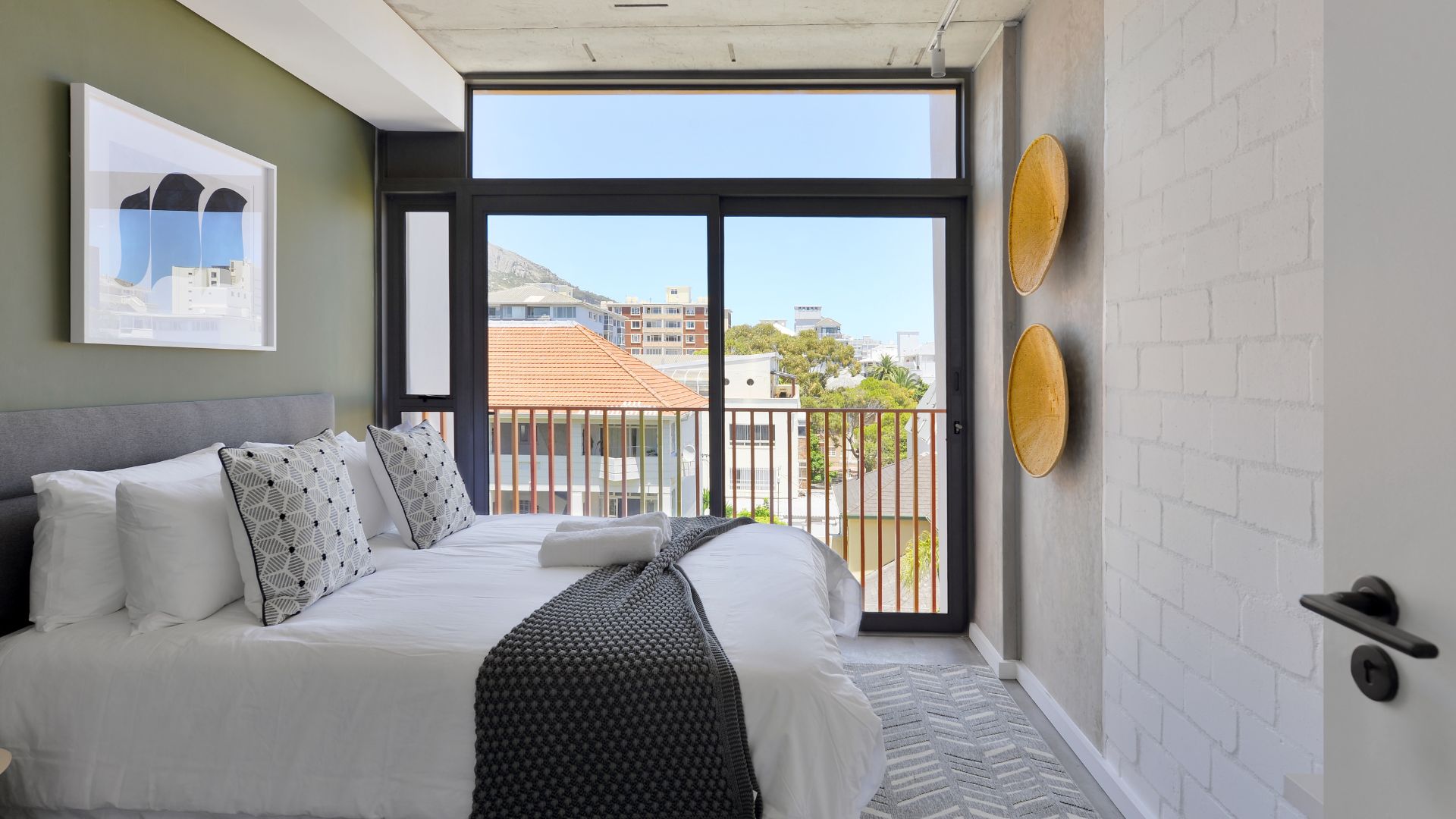 1 bed 2